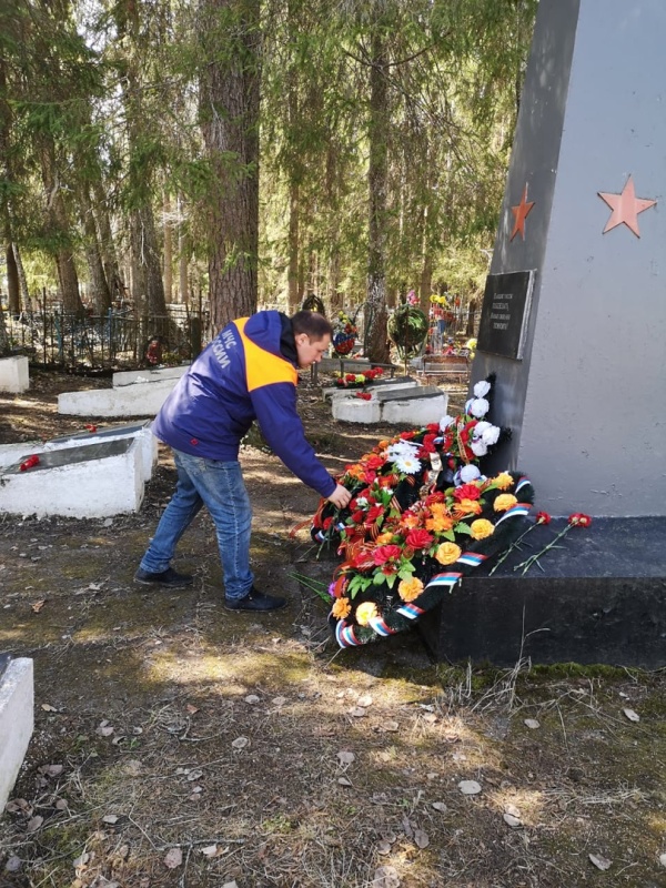 Работники #АСУНЦВытегра со своими семьями отдали дань памяти воинам
