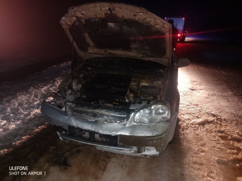 Спасатели АСУНЦ «Вытегра» призывают автомобилистов быть внимательнее в зимний период и соблюдать безопасность движения на дорогах❗