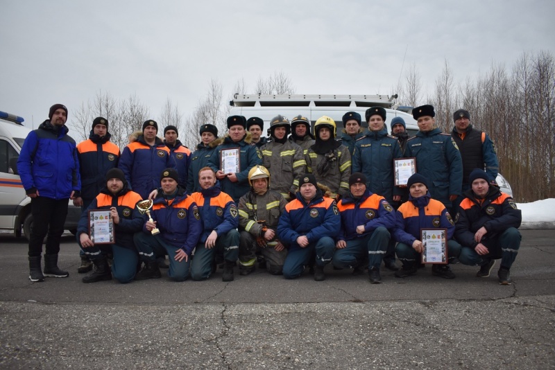 На территории ФГКУ «АСУНЦ«Вытегра» состоялись областные соревнования по проведению аварийно-спасательных работ при ликвидации чрезвычайных ситуаций на автомобильном транспорте
