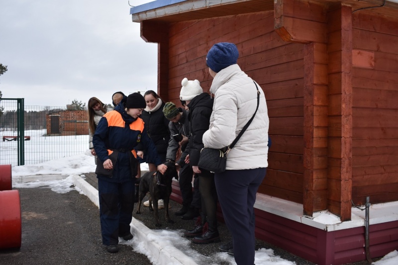 В рамках проекта «Движение первых» обучающиеся 6 класса Андомской средней общеобразовательной школы посетили ФГКУ «АСУНЦ «Вытегра».