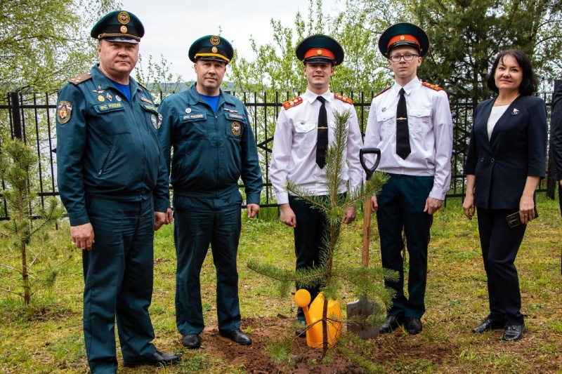 В Образовательном Центре  "Корабелы Прионежья" для кадет 11 класса прозвенел "Последний звонок"