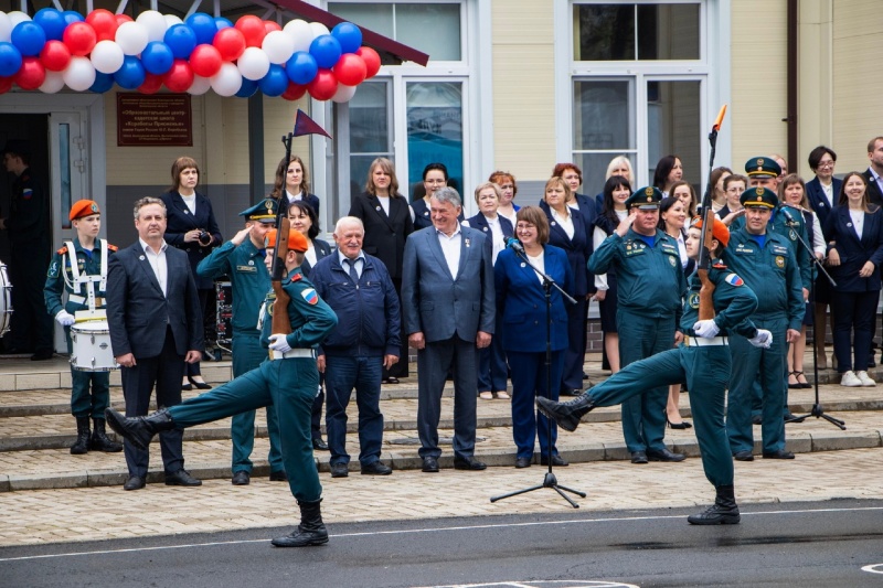 В Образовательном Центре  "Корабелы Прионежья" для кадет 11 класса прозвенел "Последний звонок"