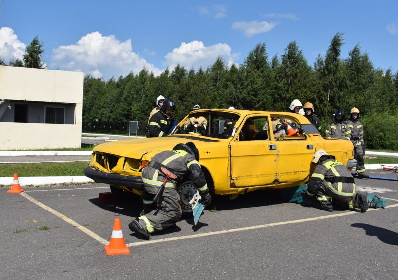 В #АСУНЦ Вытегра продолжается обучение слушателей по программе профессиональной подготовки «Пожарный»