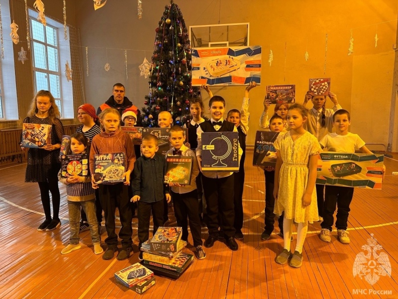 Ежегодная благотворительная акция «Спасатели – детям».
