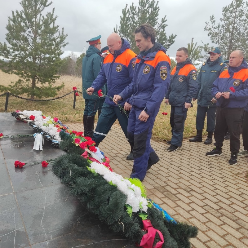 Память сильнее времени: участники соревнований почтили память героев в преддверии 81‑летия Победы